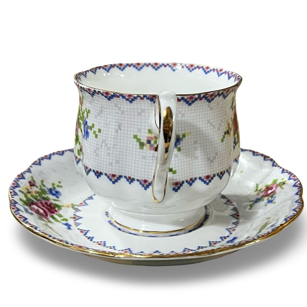 Royal Albert Bone China “Petit Point” Teacup and Saucer Set - Picture 4 of 8